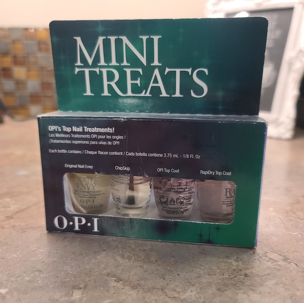 🦄 OPI Nail Treatment Set Brand New In Box